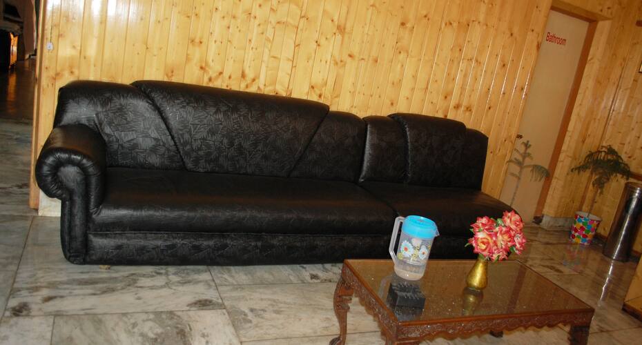 Hotel Victoria, Srinagar 4